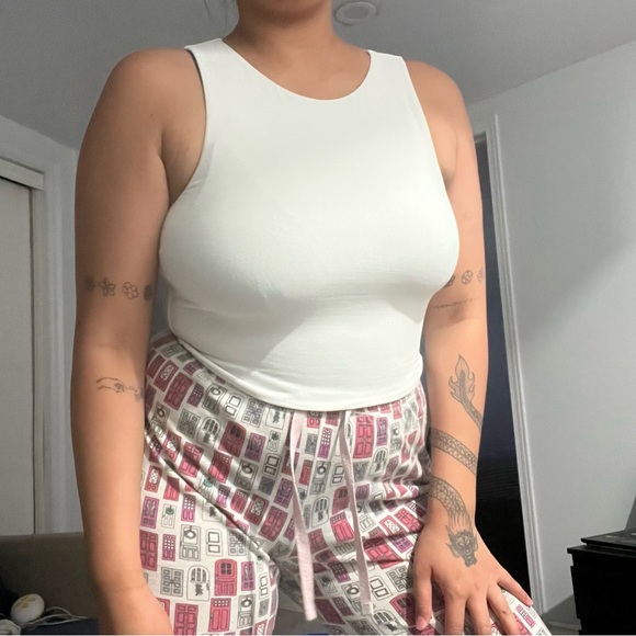 Aritzia Babaton Contour Tank Top - Picture 1 of 1